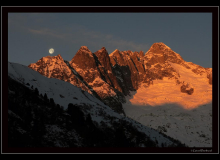 LEVER DE SOLEIL SUR LES ALPES