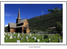 Eglise en bois debout de Lom