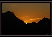 Lever de soleil sur les Alpes vaudoises.